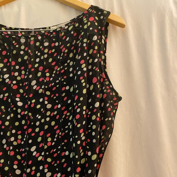 Classy Polka-Dot Dress (16) - Picture 3 of 14